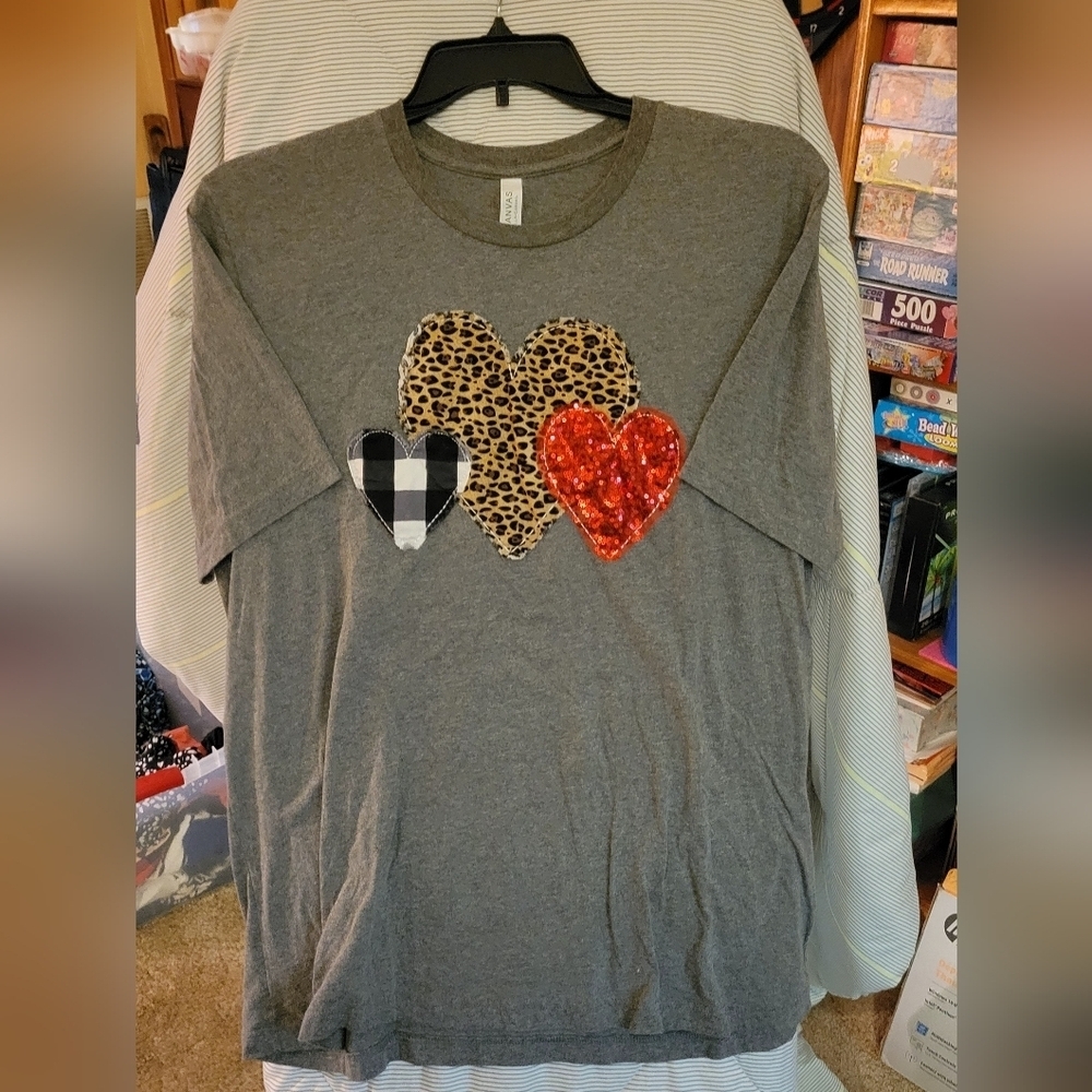 La Ti Da Handmade Heart Leopard Sequin Black Check Gray Tee 2XL